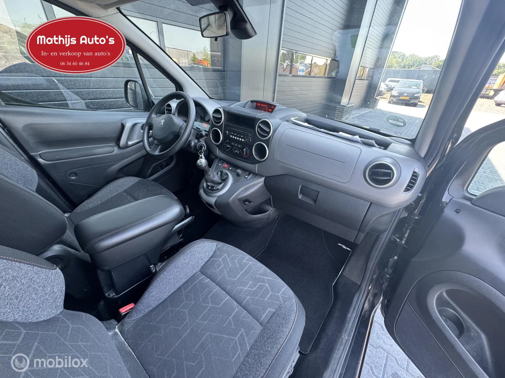 Hoofdafbeelding Peugeot Partner