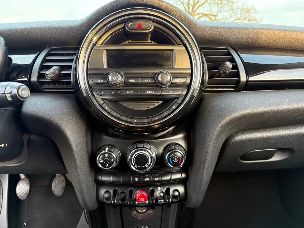 Hoofdafbeelding MINI One