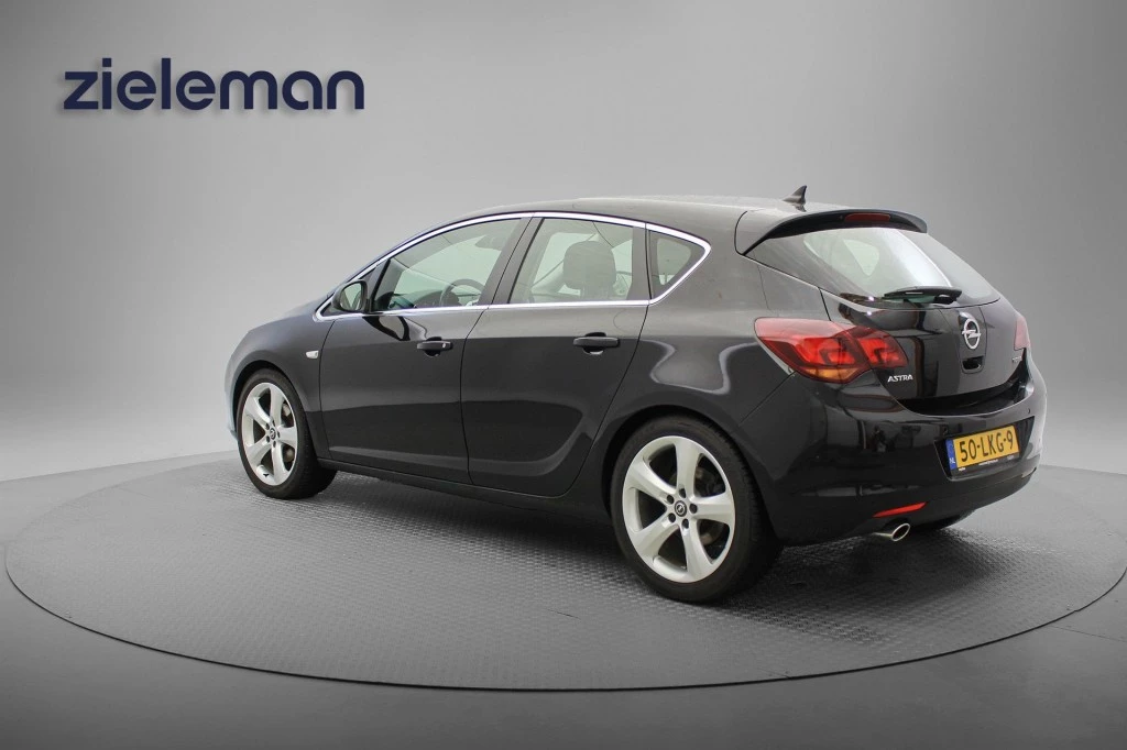 Hoofdafbeelding Opel Astra