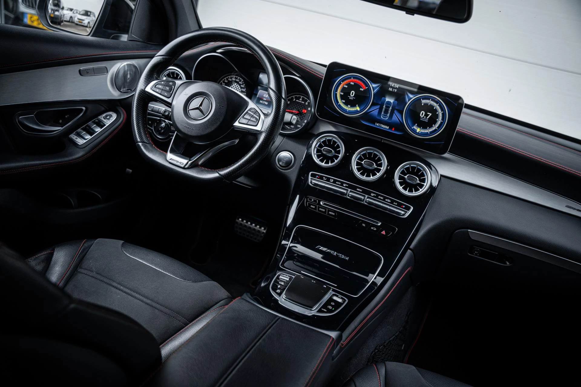 Hoofdafbeelding Mercedes-Benz GLC