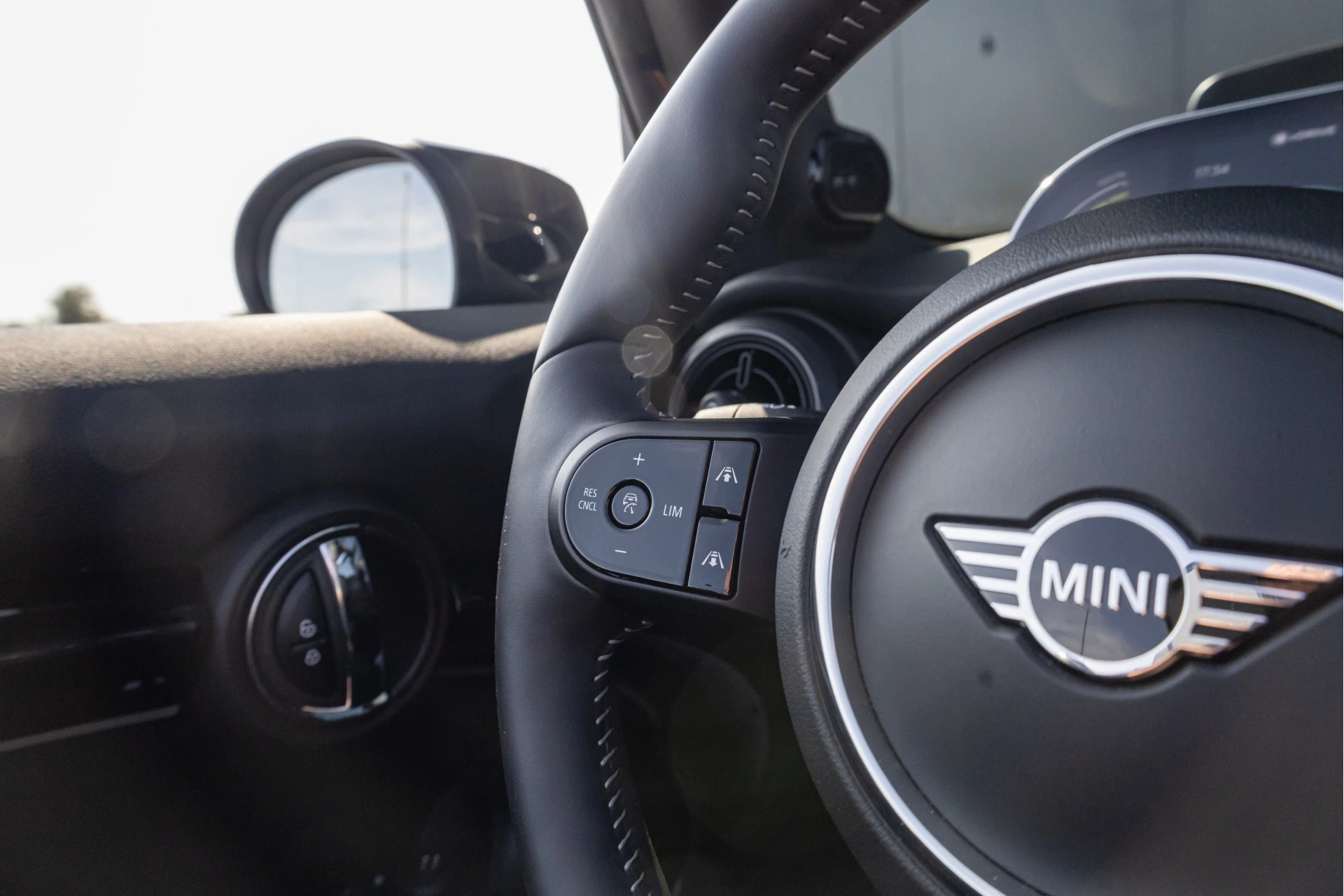 Hoofdafbeelding MINI Cabrio