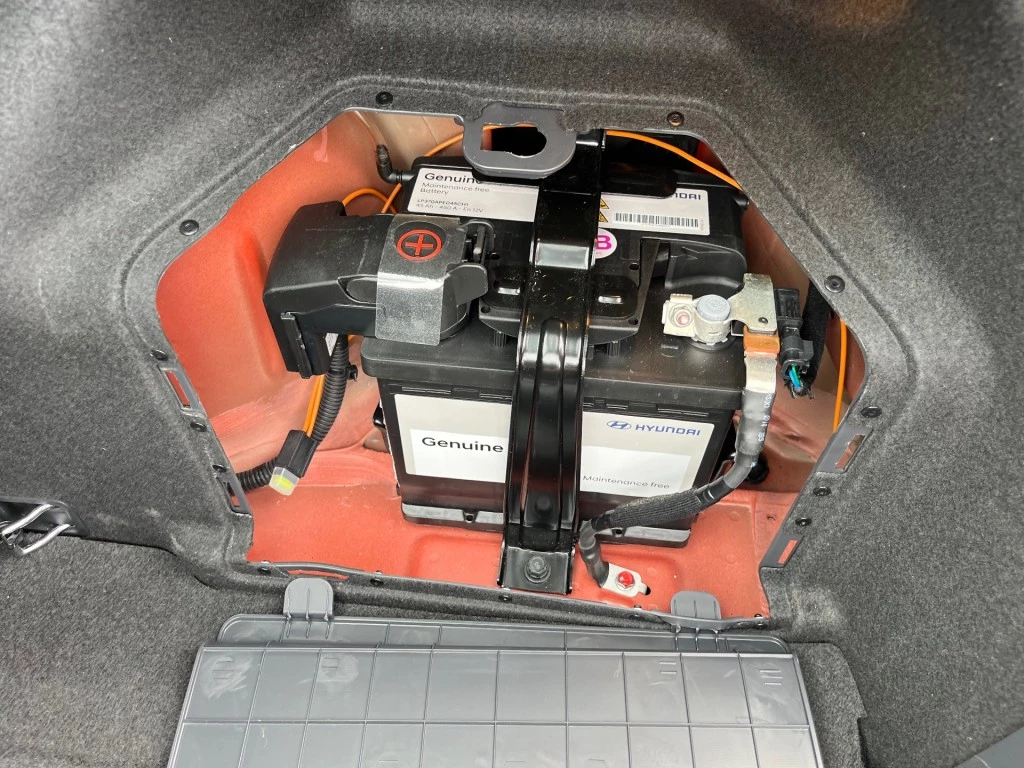 Hoofdafbeelding Hyundai IONIQ