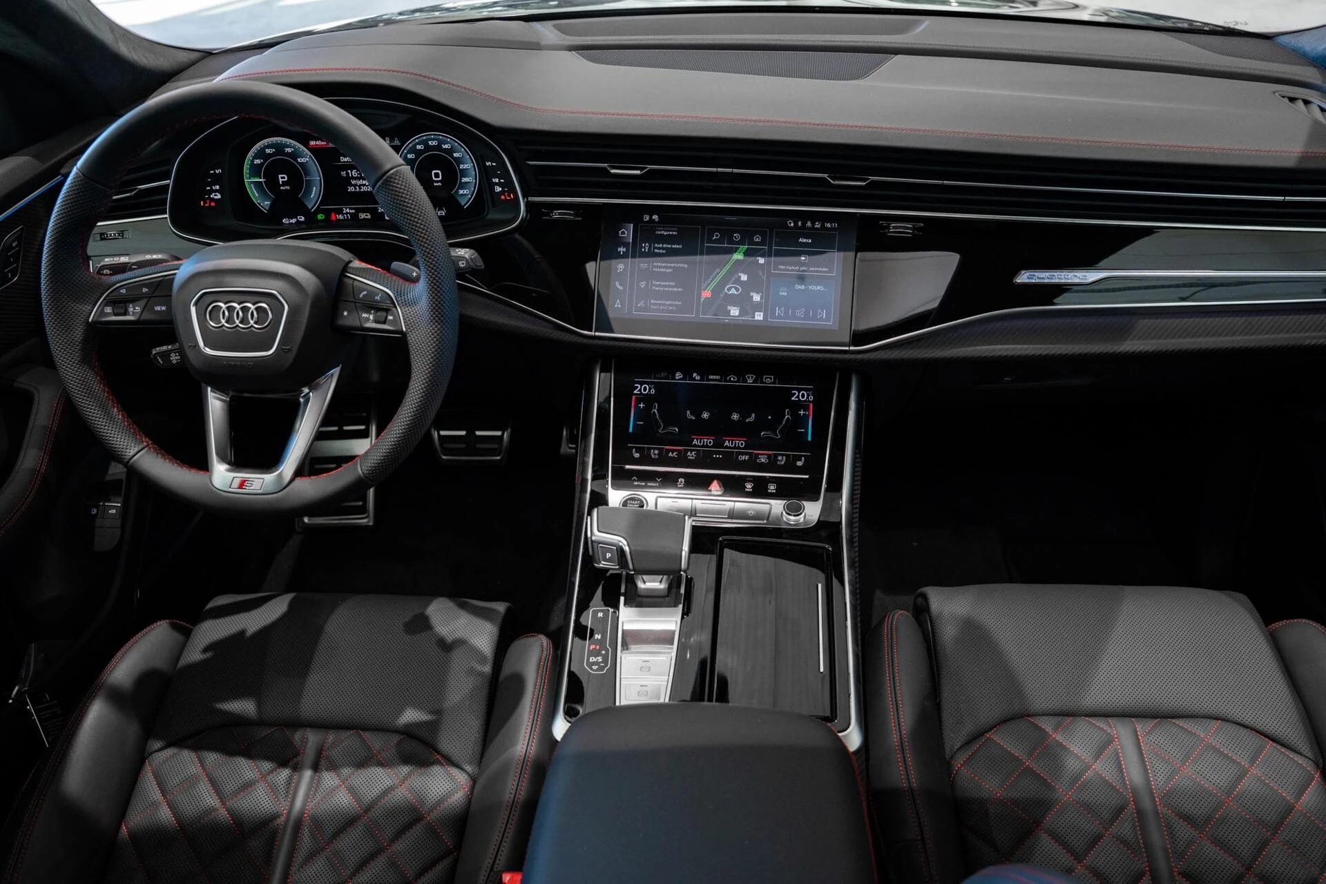 Hoofdafbeelding Audi Q8