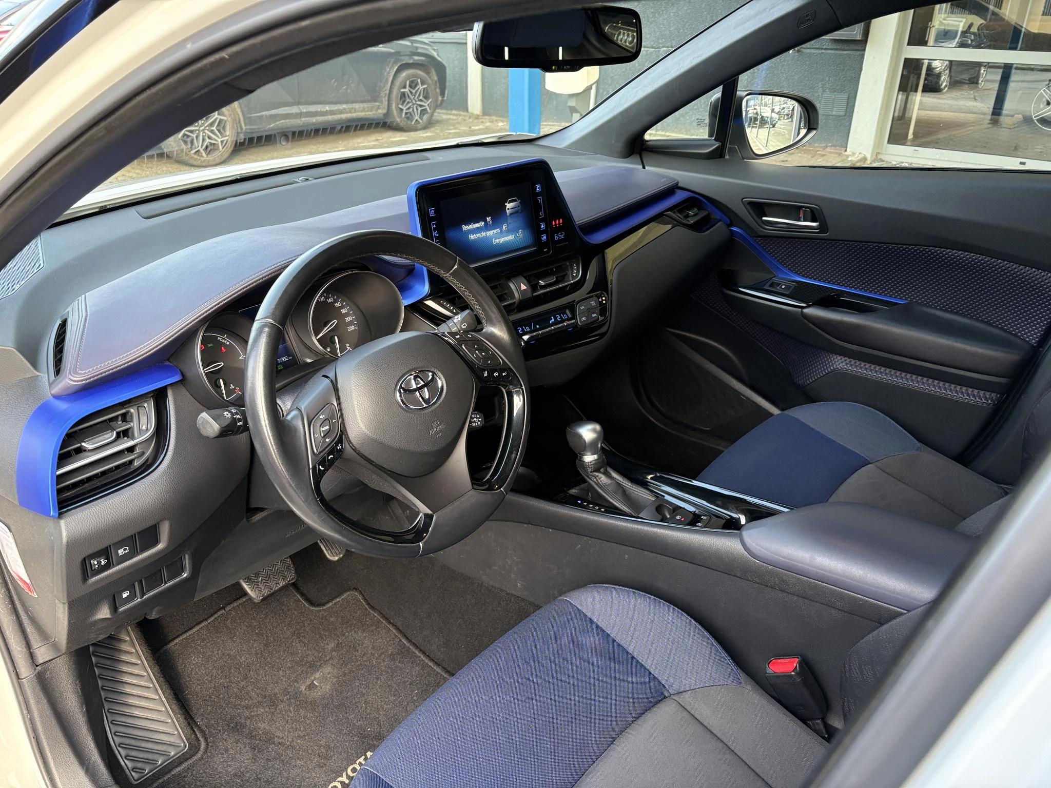 Hoofdafbeelding Toyota C-HR