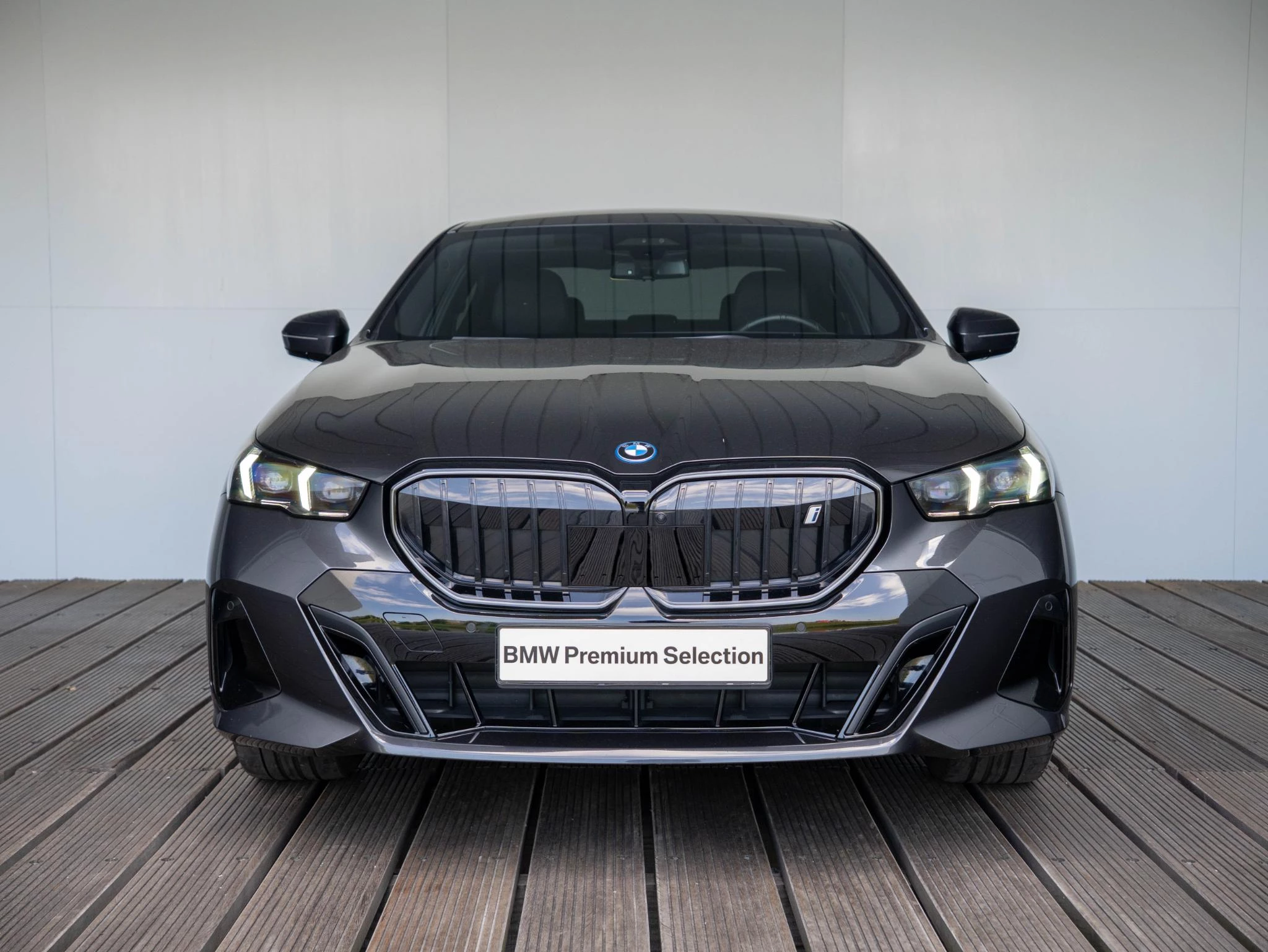 Hoofdafbeelding BMW i5