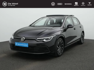Volkswagen Golf 1.0 eTSI 110 pk DSG Life | Panoramadak | IQ Light | Stuur-/stoelverwarming | Achteruitrijcamera