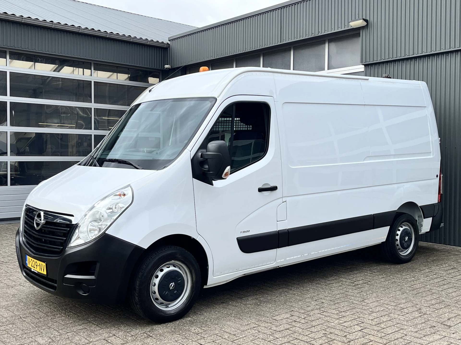 Hoofdafbeelding Opel Movano