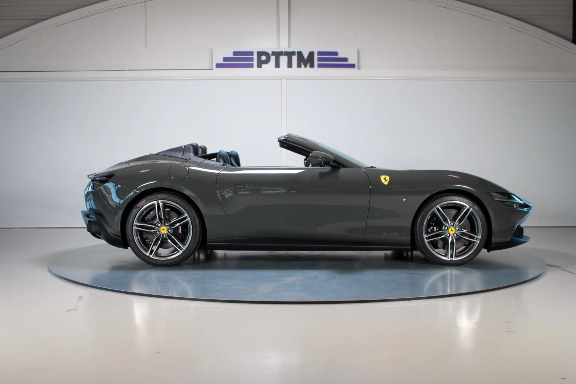 Hoofdafbeelding Ferrari Roma