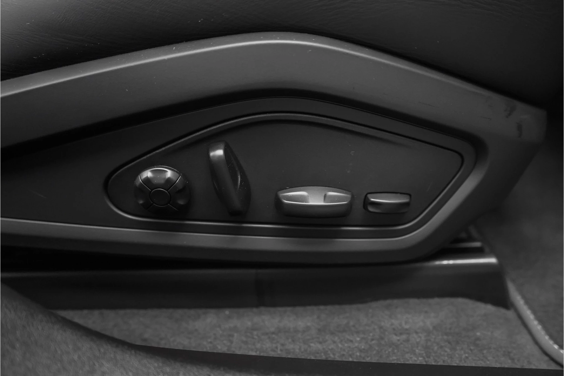 Hoofdafbeelding Porsche Taycan