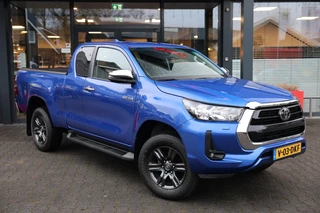 Toyota Hilux 2.4 D-4D X-TRA CAB PROFESSIONAL 4WD VAN