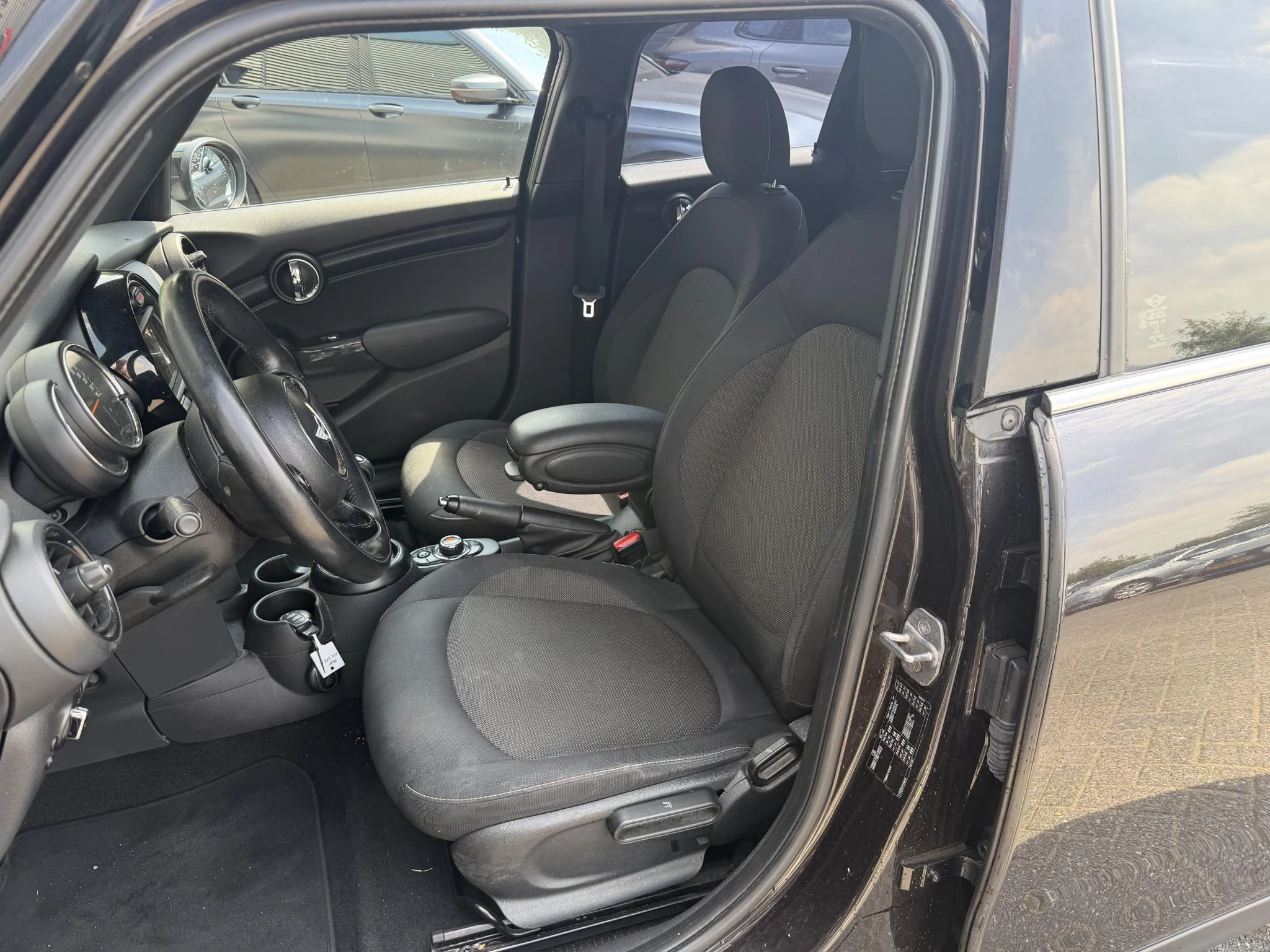 Hoofdafbeelding MINI 5-deurs