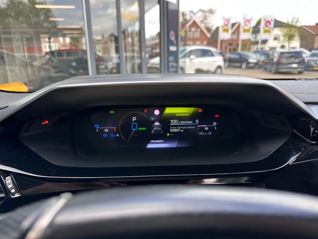 Hoofdafbeelding Peugeot 408