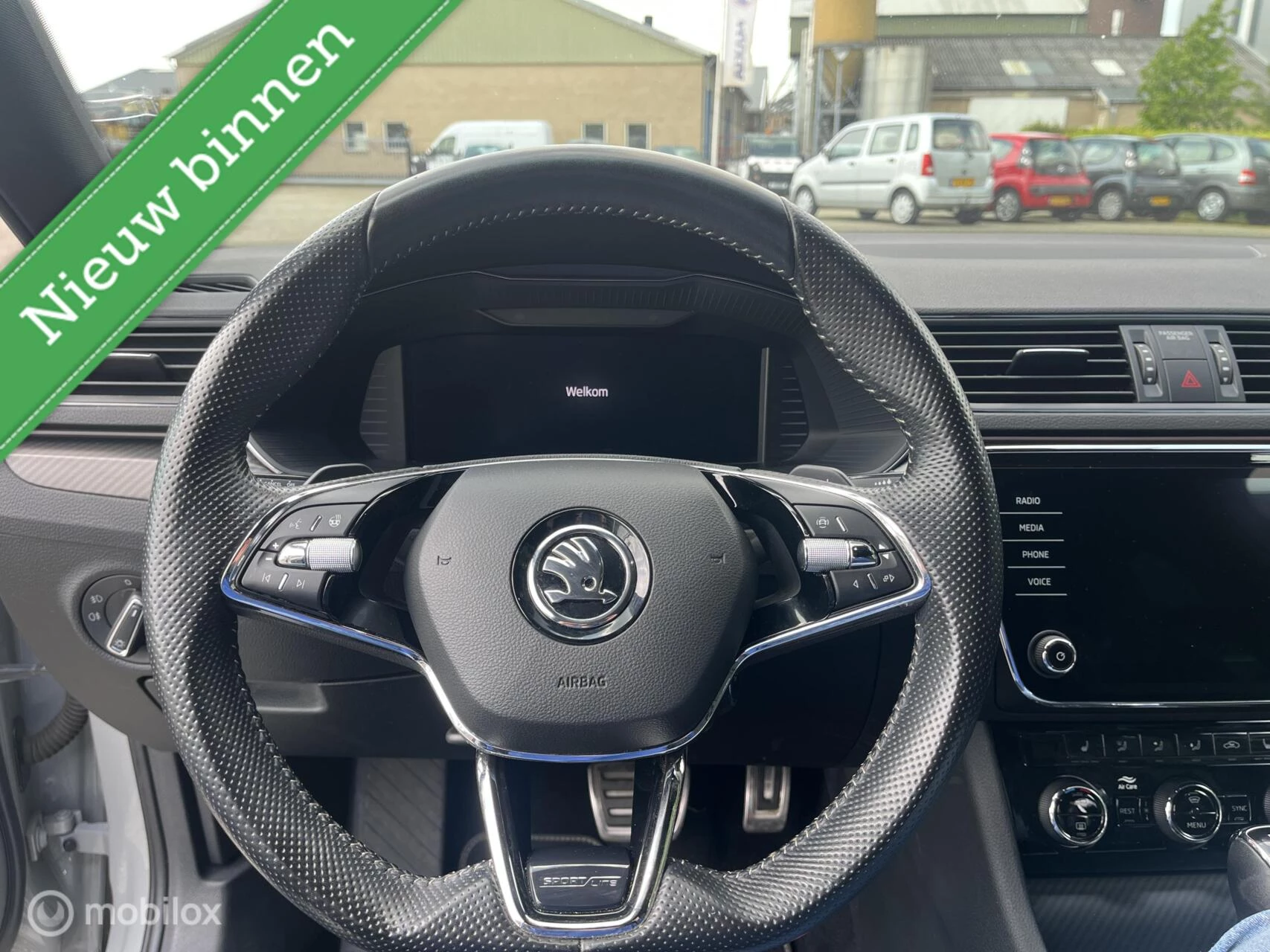 Hoofdafbeelding Škoda Superb