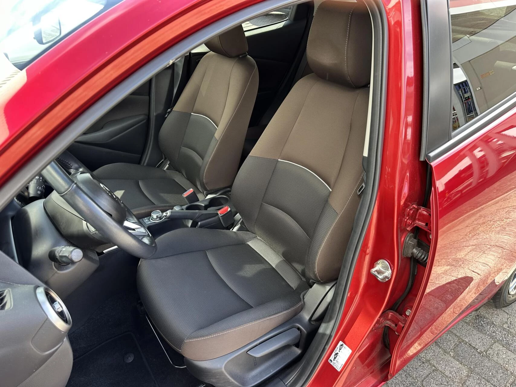 Hoofdafbeelding Mazda 2