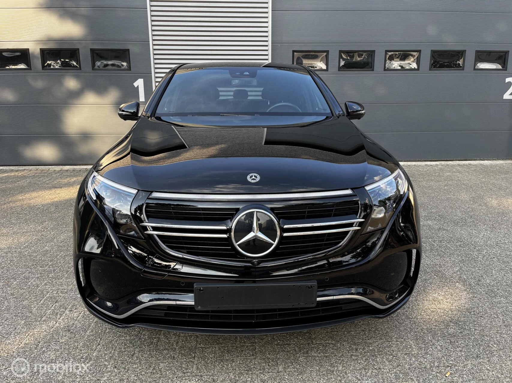 Hoofdafbeelding Mercedes-Benz EQC