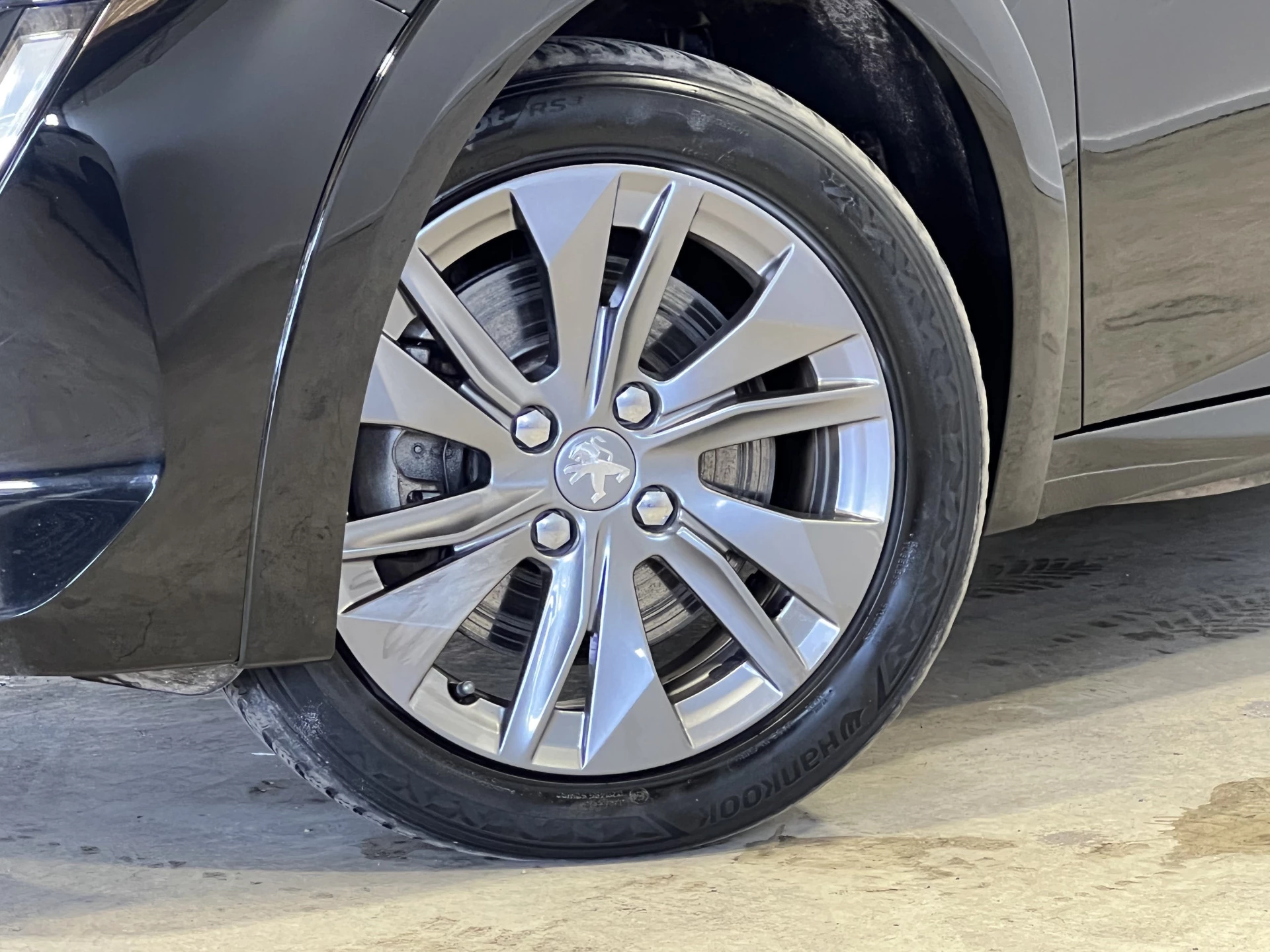 Hoofdafbeelding Peugeot e-208