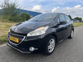 Hoofdafbeelding Peugeot 208 Peugeot 208 1.2 VTi Blue Lease Executive Navi+Clima+Cruise