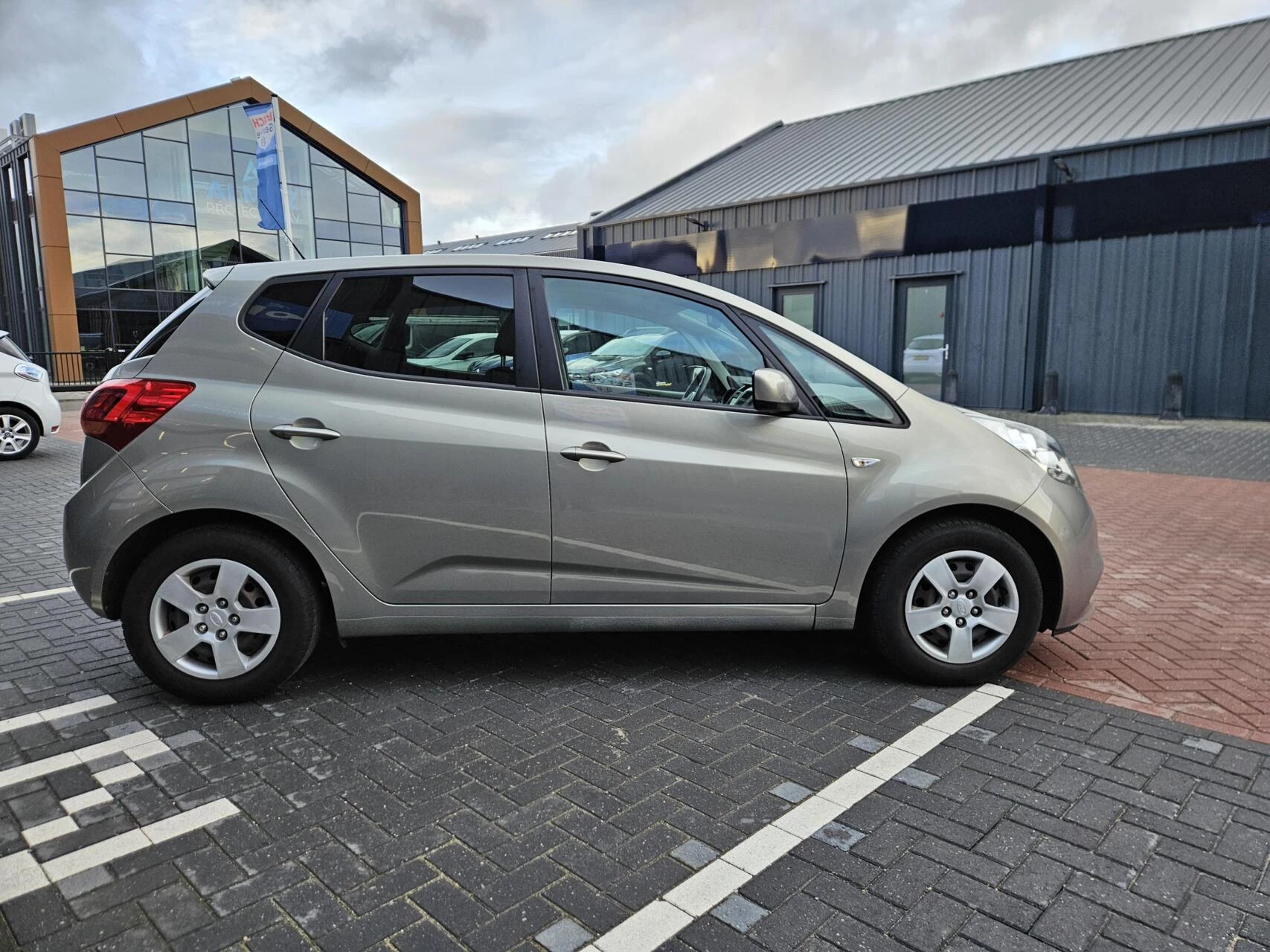Hoofdafbeelding Kia Venga