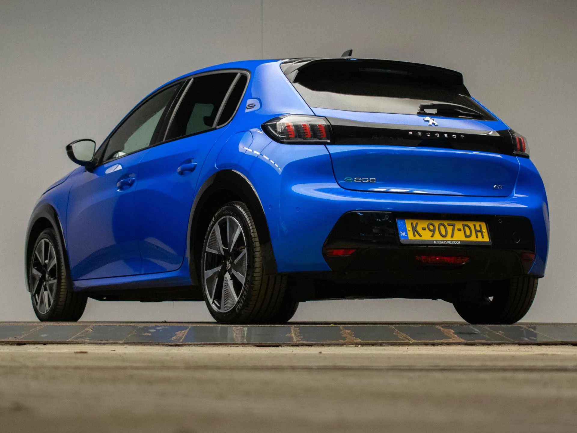 Hoofdafbeelding Peugeot e-208