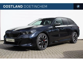 BMW 5 Serie Touring 530e M Sport Automaat / Panoramadak / Trekhaak / M Multifunctionele Stoelen / Parking Assistant Professional / Bowers & Wilkins / Adaptieve LED
