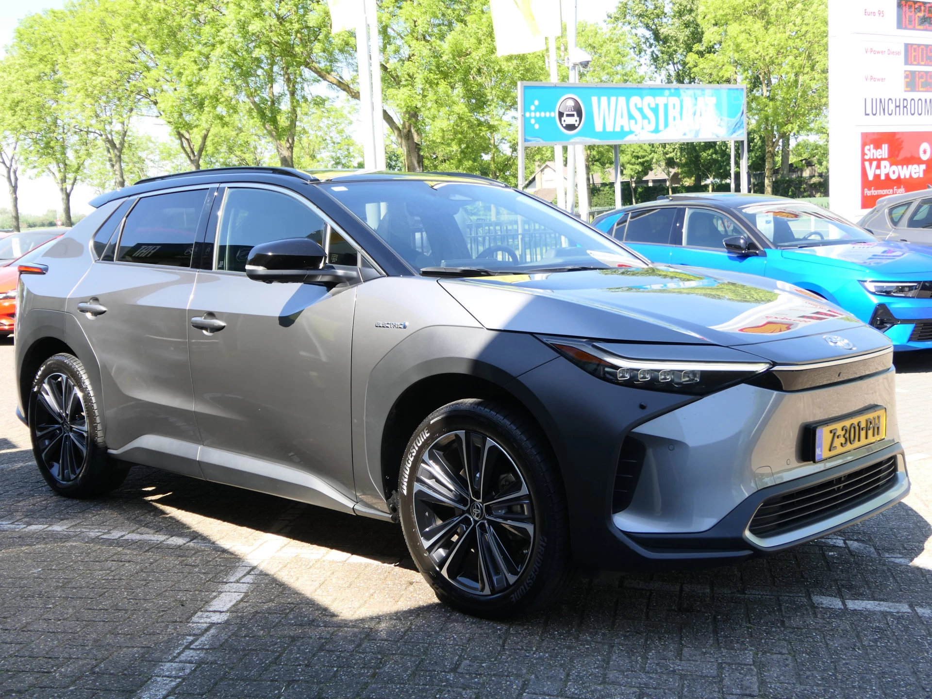 Hoofdafbeelding Toyota bZ4X