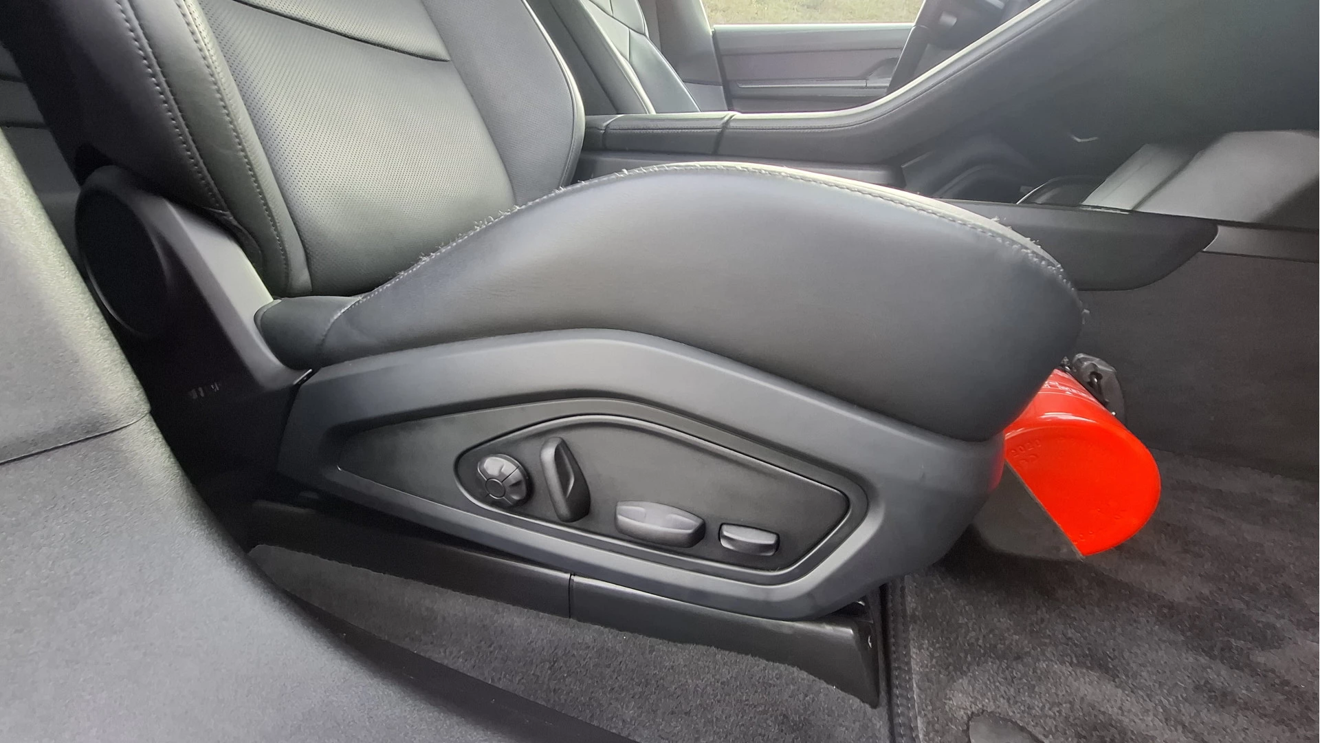 Hoofdafbeelding Porsche Taycan