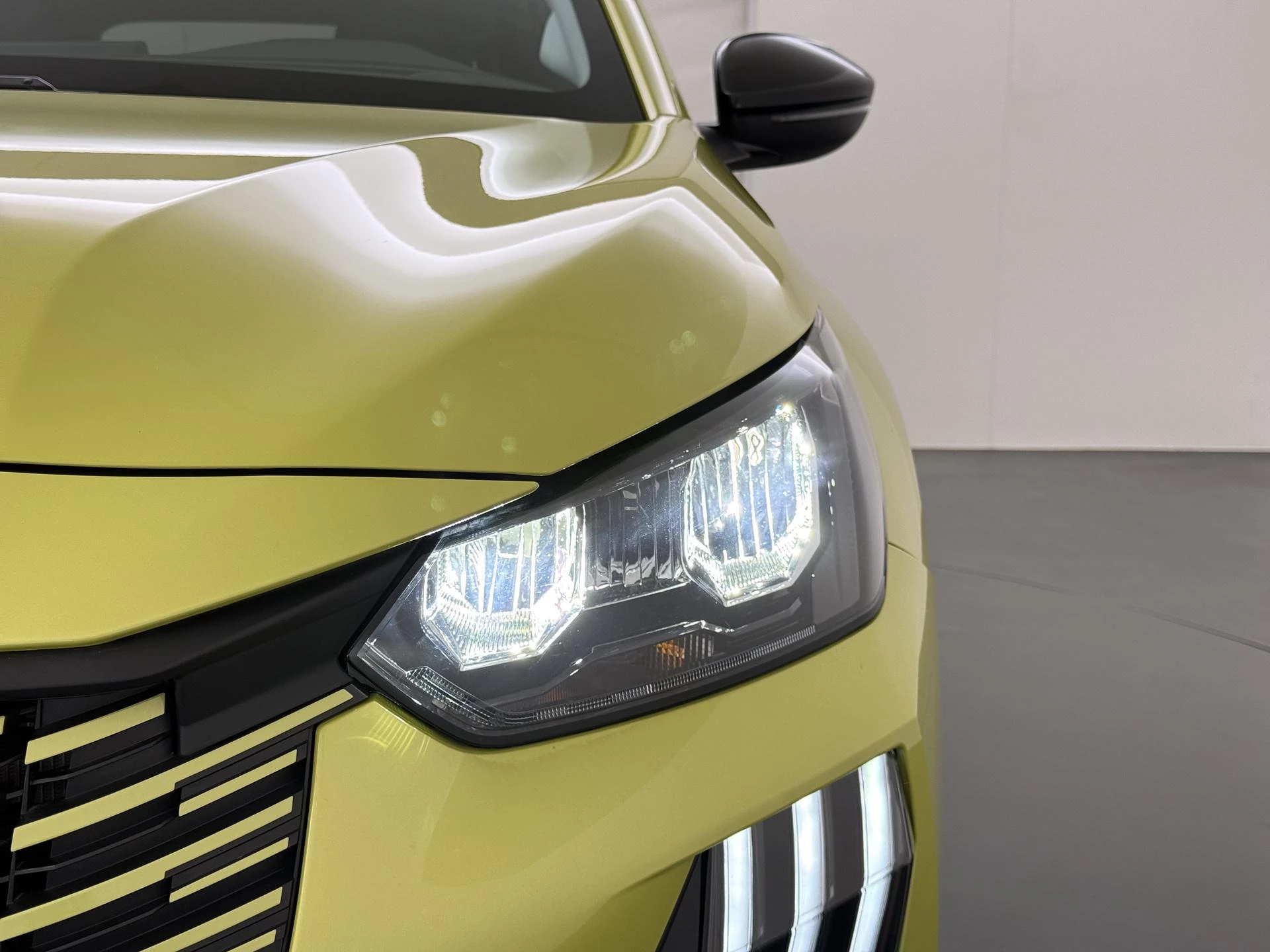 Hoofdafbeelding Peugeot e-208