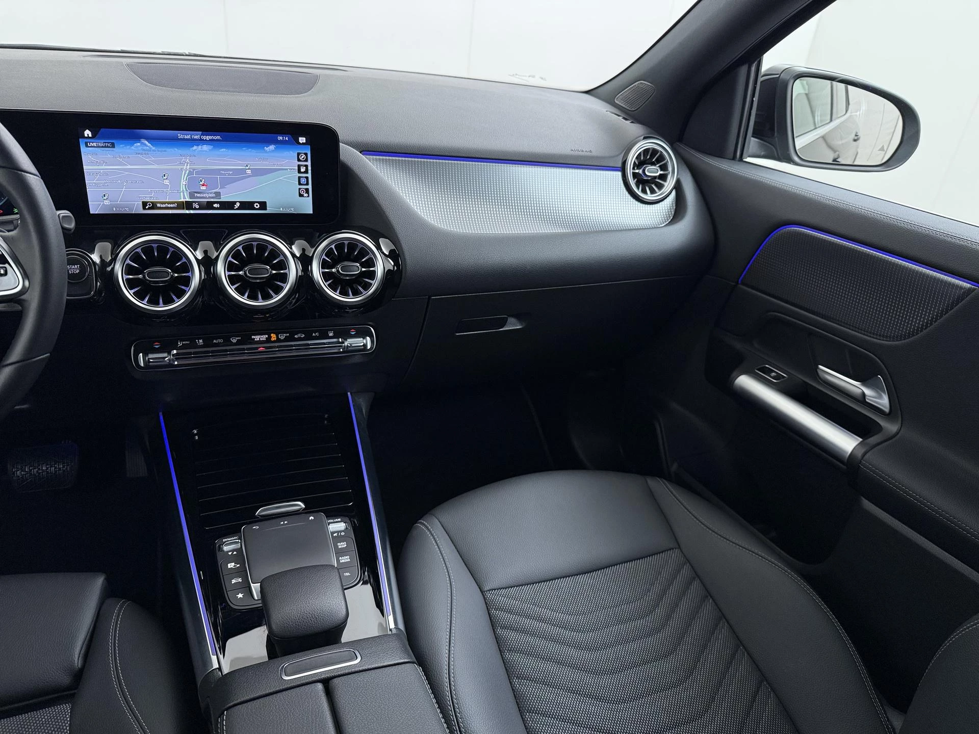 Hoofdafbeelding Mercedes-Benz EQA