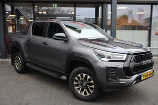 Toyota Hilux 2.8 D-4D DUBBEL CABIN GR SPORT A/T 2 ZITS 4WD VAN
