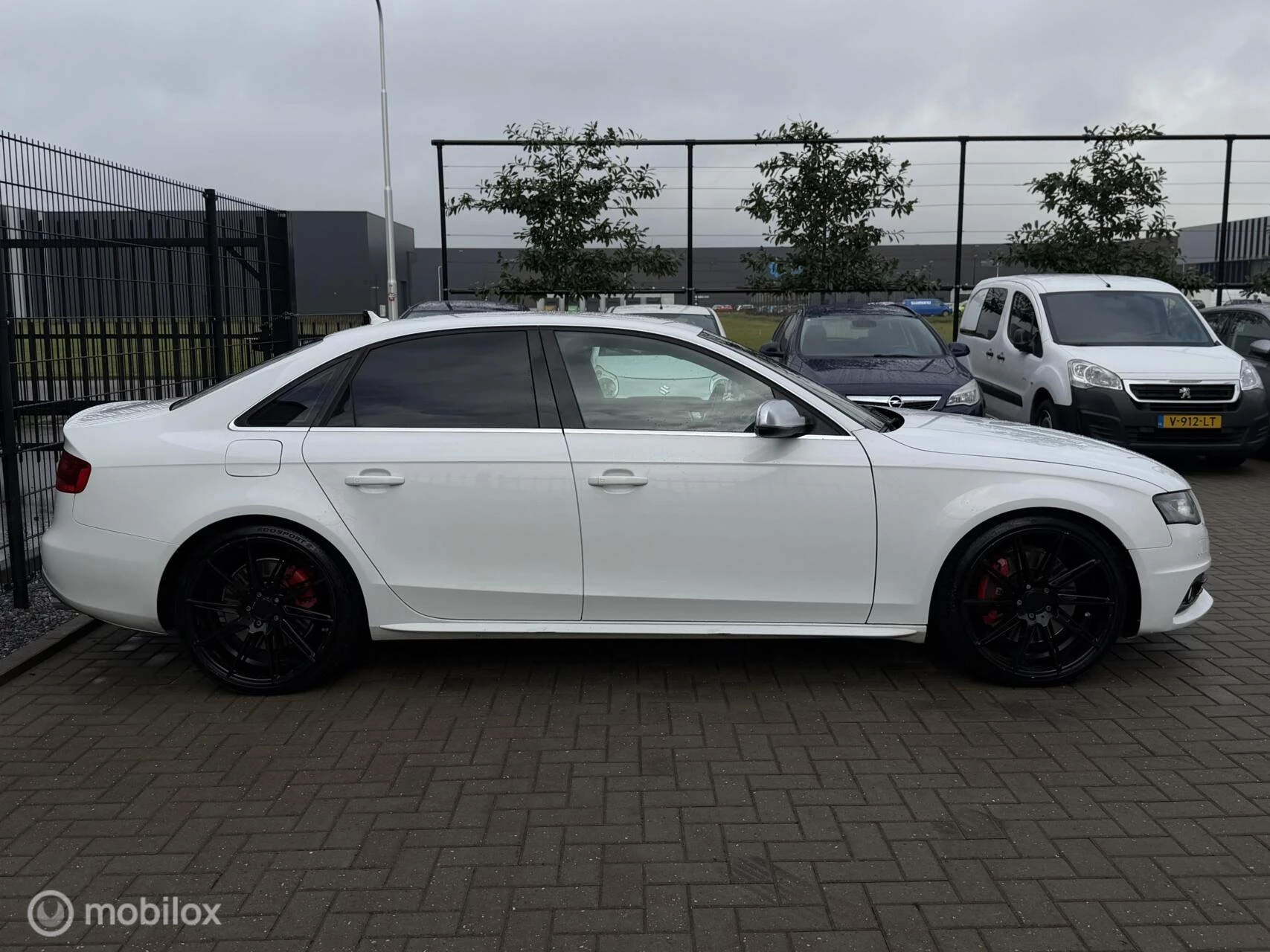 Hoofdafbeelding Audi S4