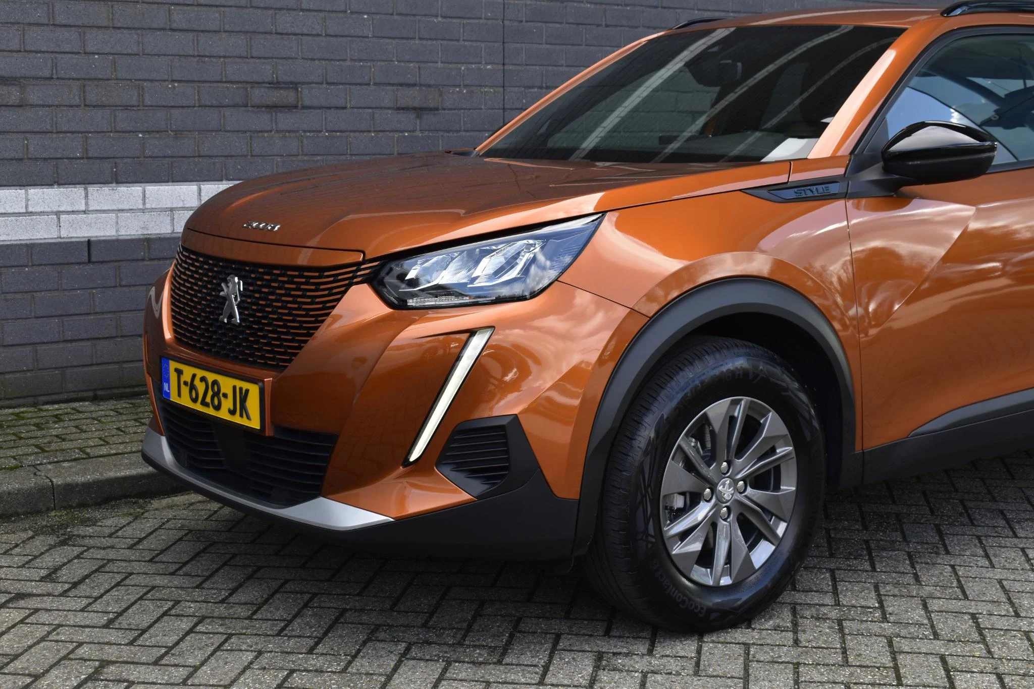 Hoofdafbeelding Peugeot e-2008