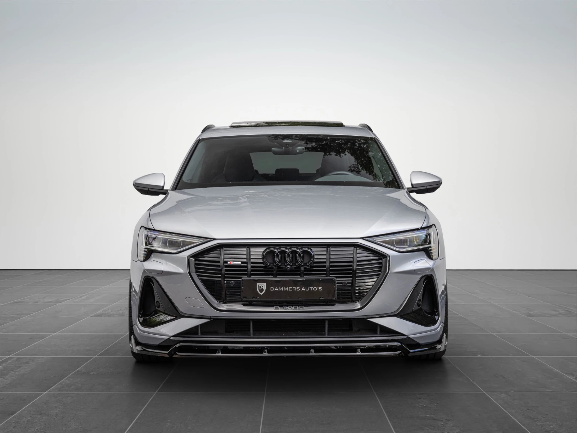 Hoofdafbeelding Audi e-tron