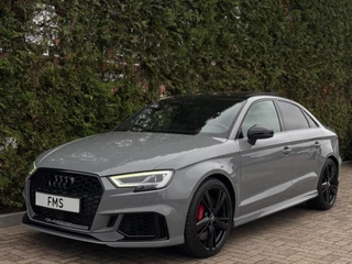 Hoofdafbeelding Audi RS3 Audi RS3 Limousine 2.5 TFSI Quattro Nardo Grey Panorama