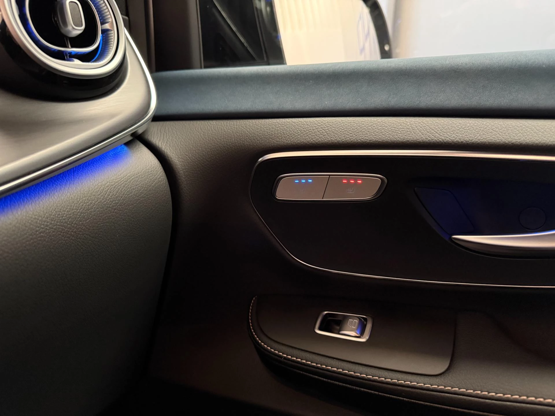 Hoofdafbeelding Mercedes-Benz EQV