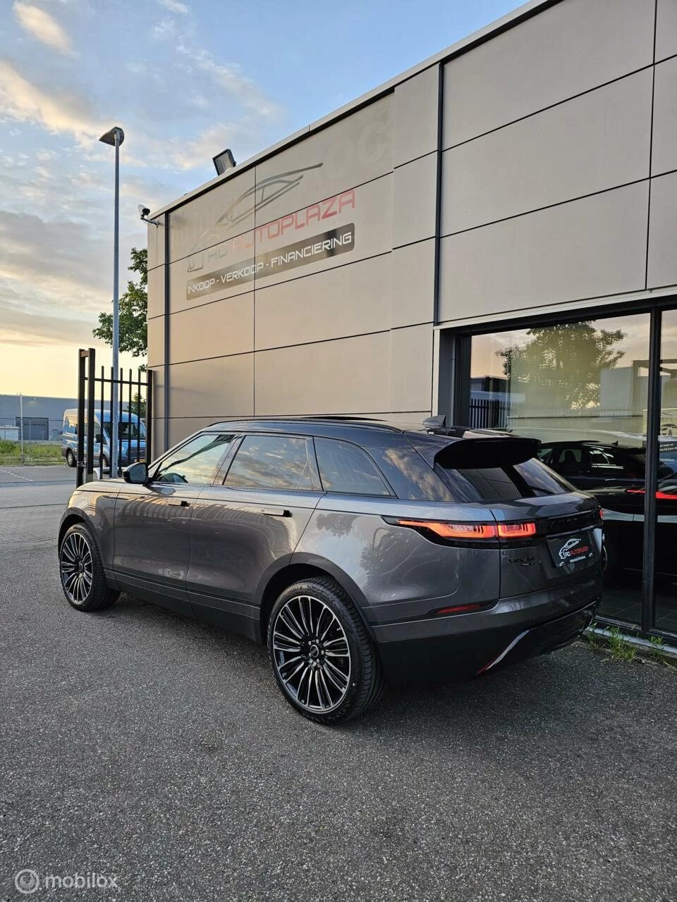 Hoofdafbeelding Land Rover Range Rover Velar