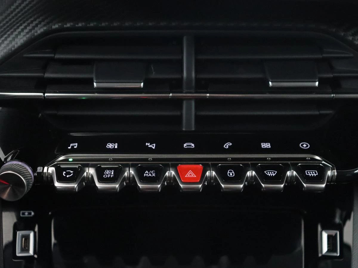 Hoofdafbeelding Peugeot e-208