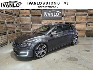 Volkswagen Golf 1.4 TSI GTE Panoramadak Navigatie 19"LM Nieuw accupakket!