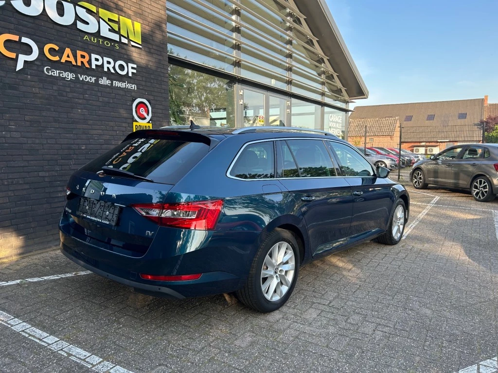 Hoofdafbeelding Škoda Superb