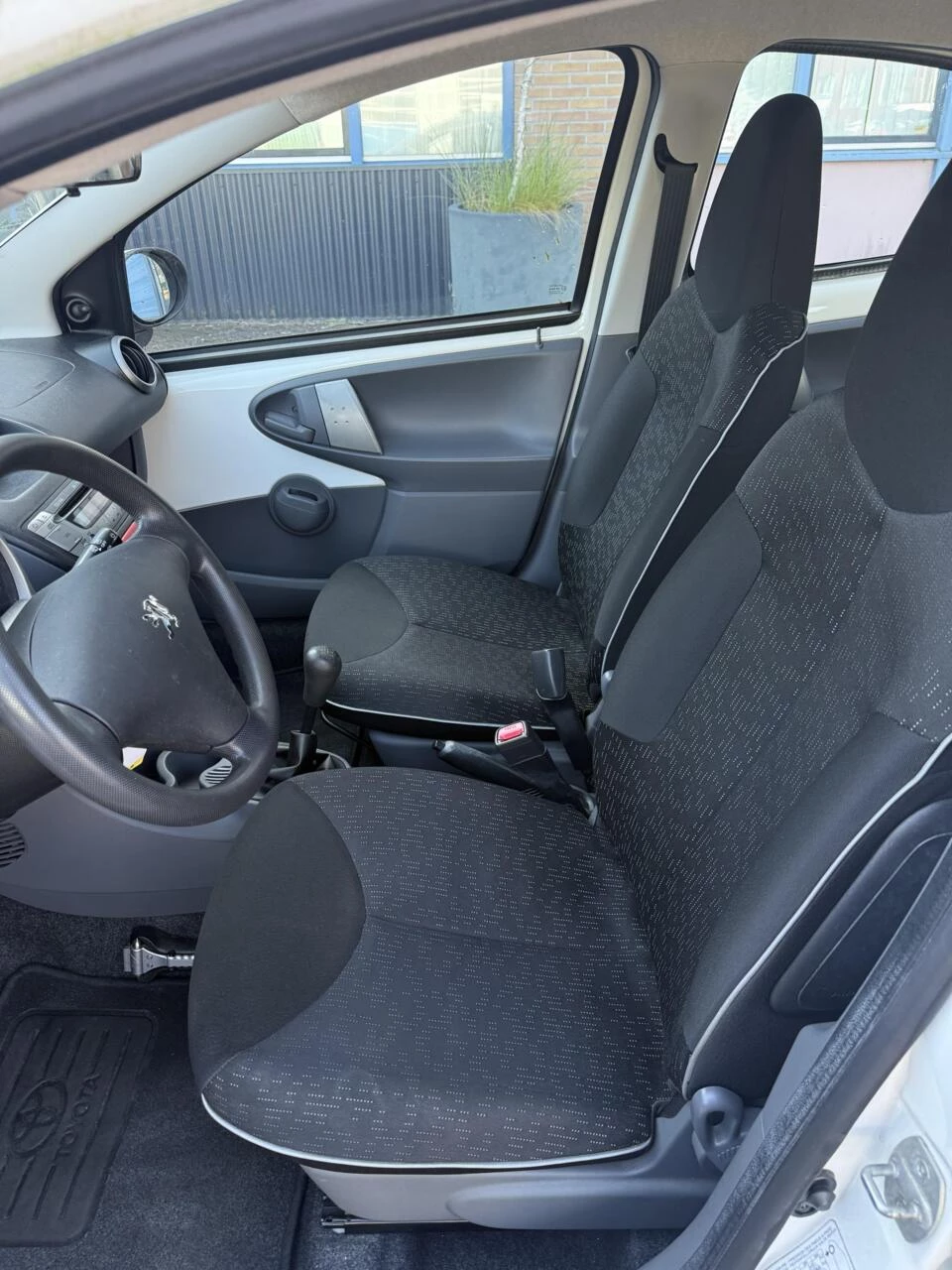 Hoofdafbeelding Peugeot 107