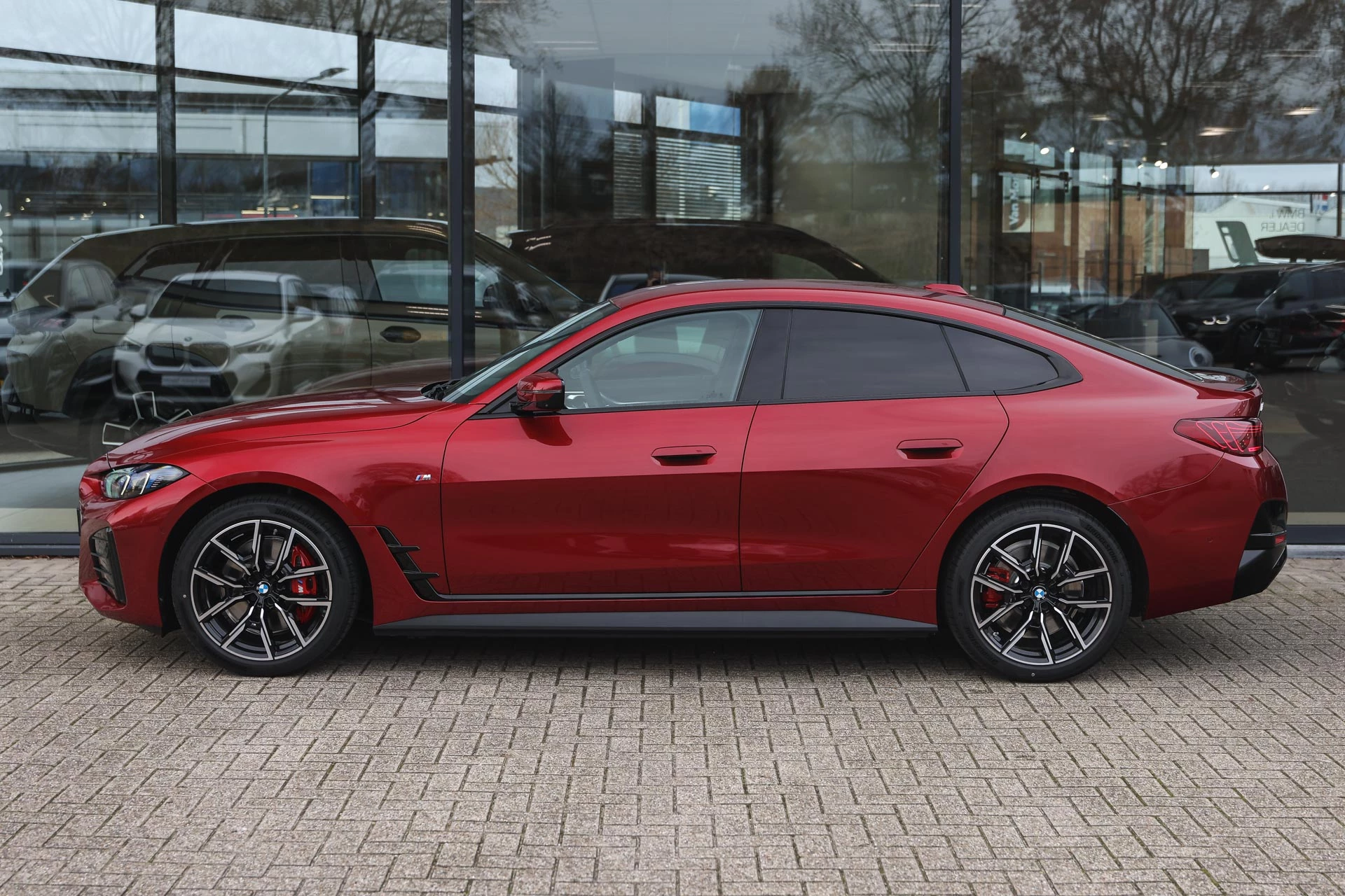 Hoofdafbeelding BMW i4