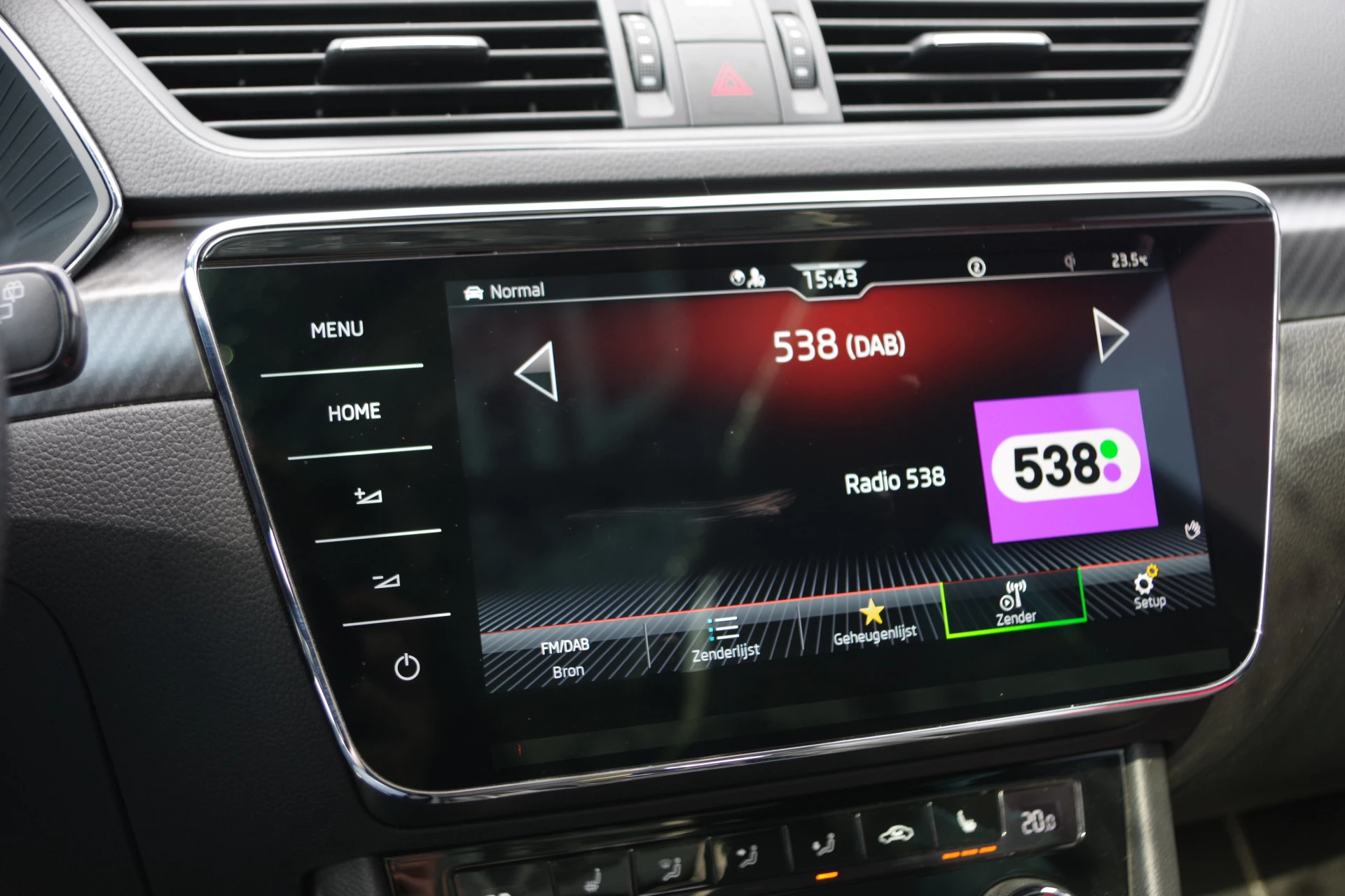 Hoofdafbeelding Škoda Superb