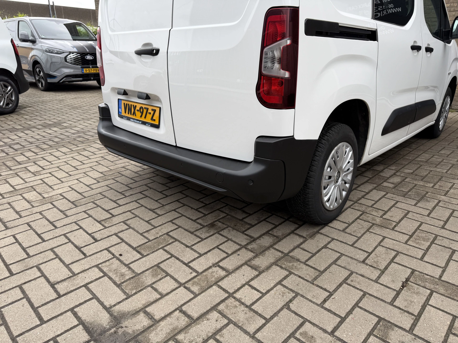 Hoofdafbeelding Peugeot Partner