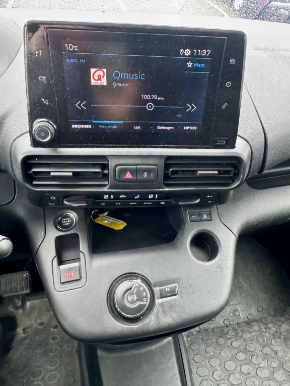 Hoofdafbeelding Peugeot Partner