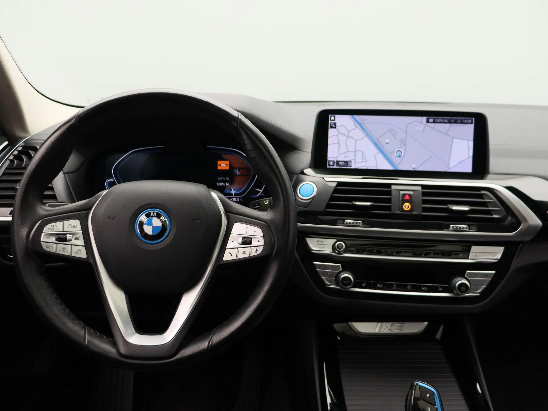 Hoofdafbeelding BMW iX3