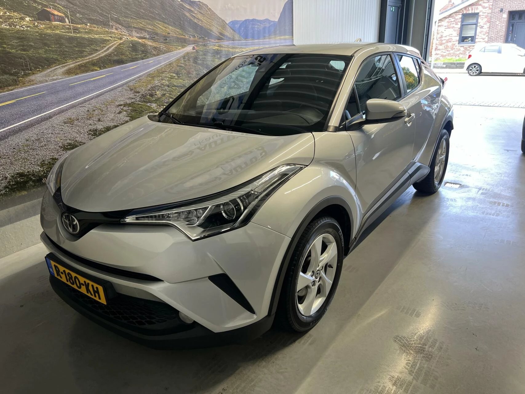 Hoofdafbeelding Toyota C-HR