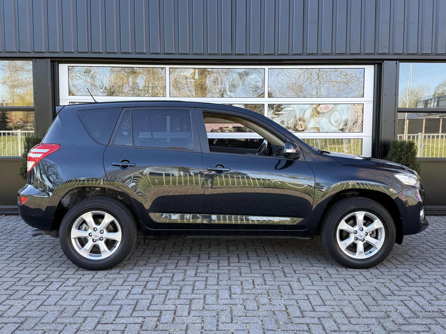 Hoofdafbeelding Toyota RAV4