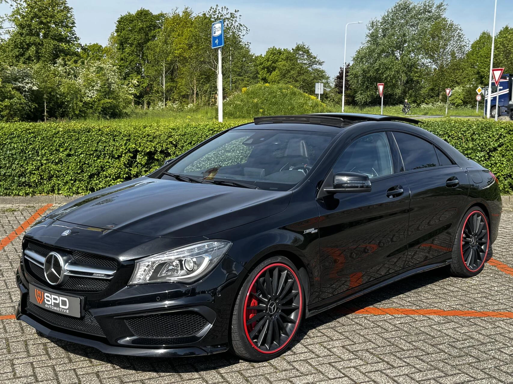 Hoofdafbeelding Mercedes-Benz CLA