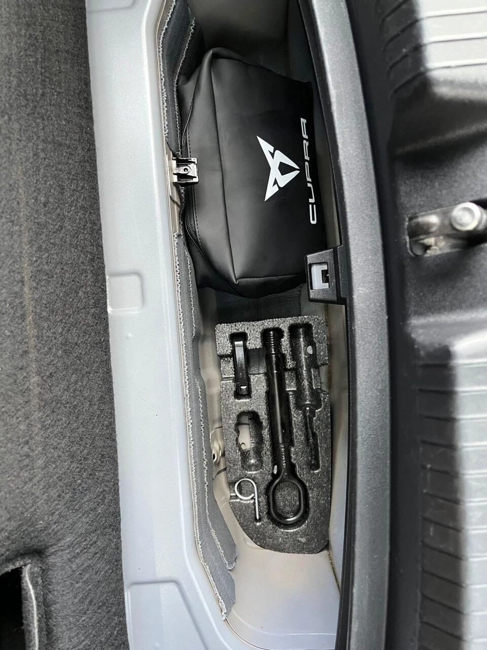 Hoofdafbeelding CUPRA Born