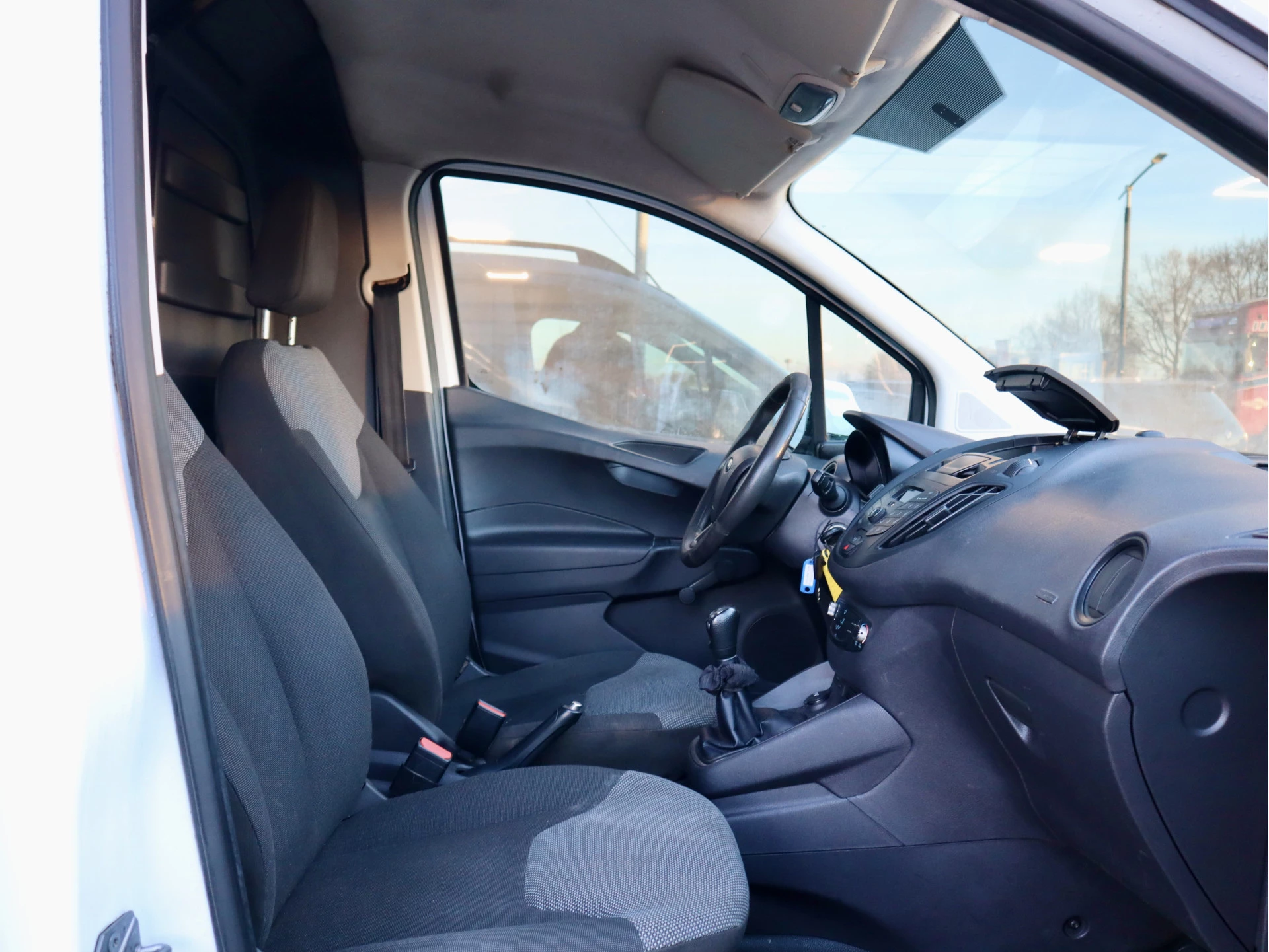 Hoofdafbeelding Ford Transit Courier