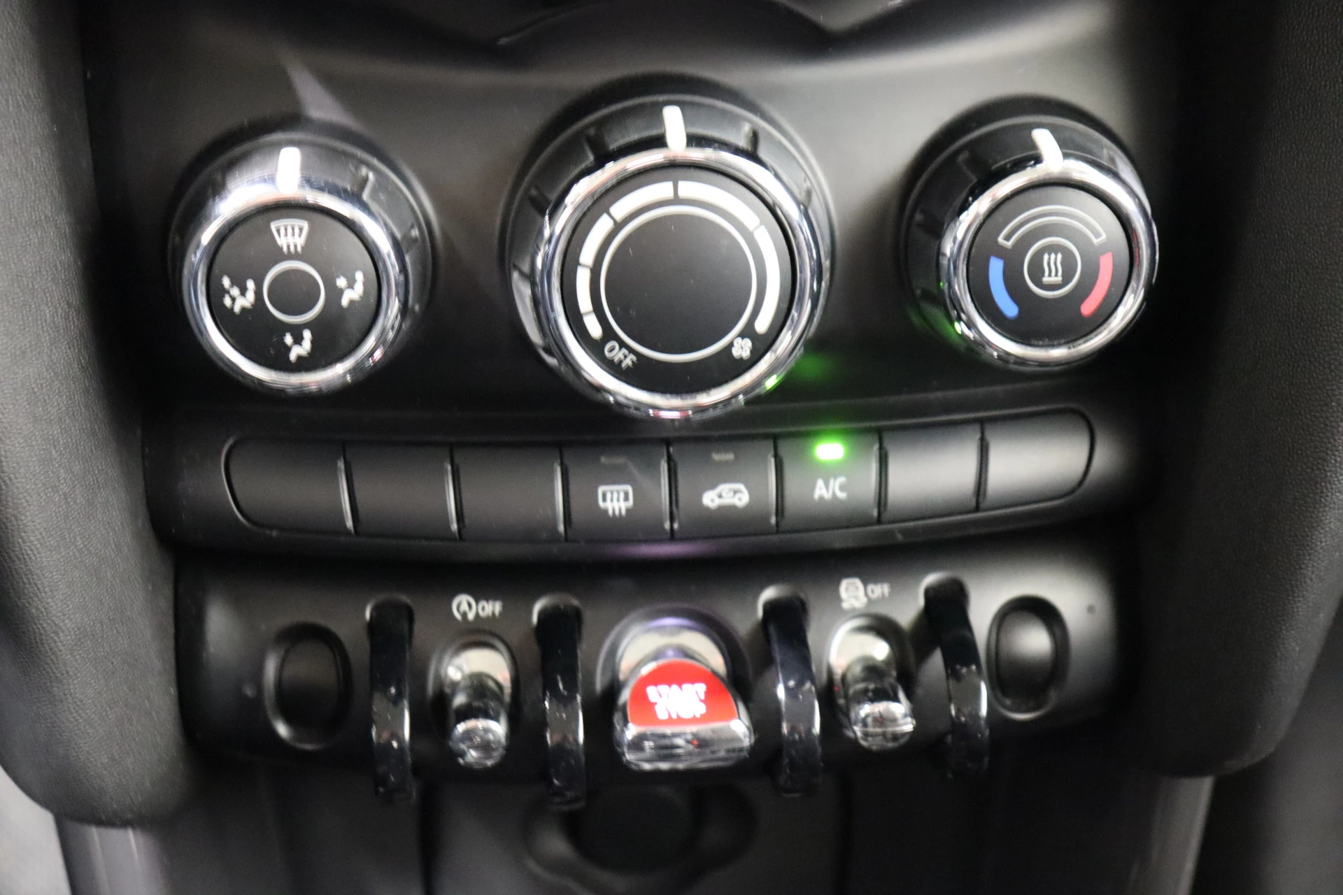 Hoofdafbeelding MINI One